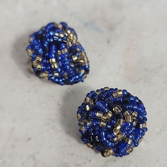 Vintage Blue, Gold, Black Seed Bead Clip on Earrings made in Japan - Picture 7 of 7